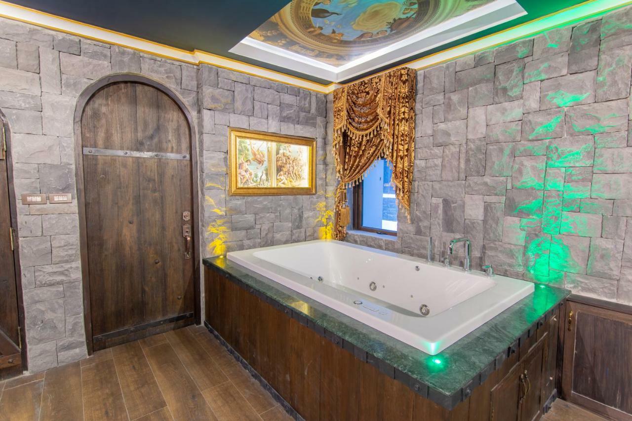 Castle Suites Pattaya Kültér fotó