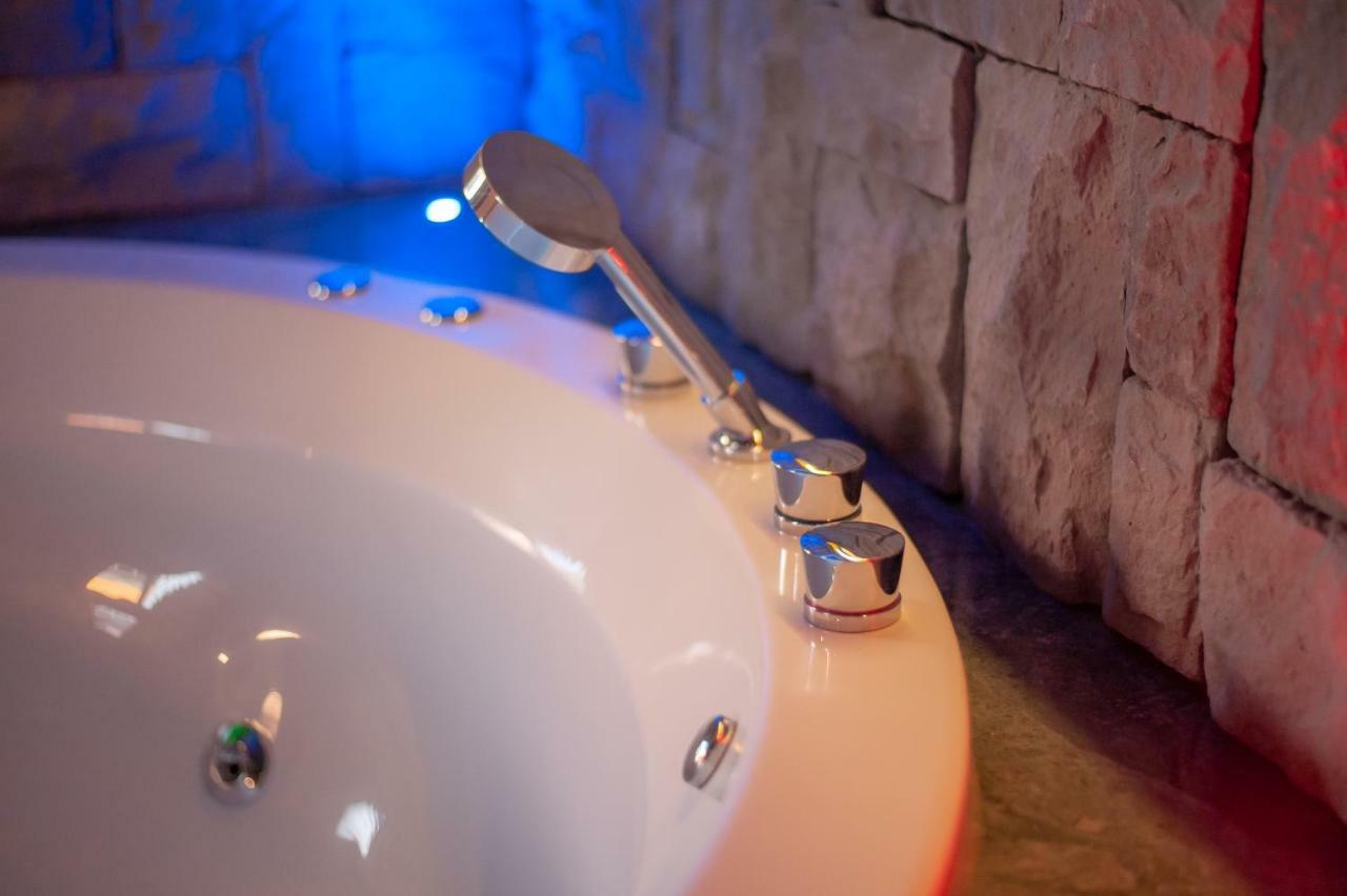 Castle Suites Pattaya Kültér fotó
